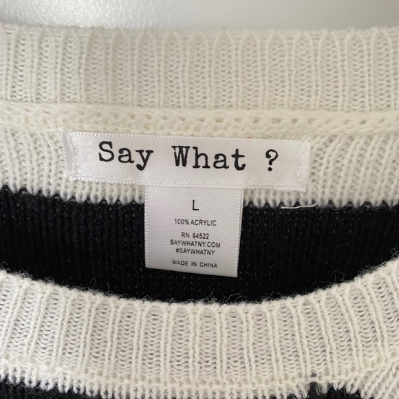 Black & White Stripped Crop Top Sweater - Picture 3 of 4